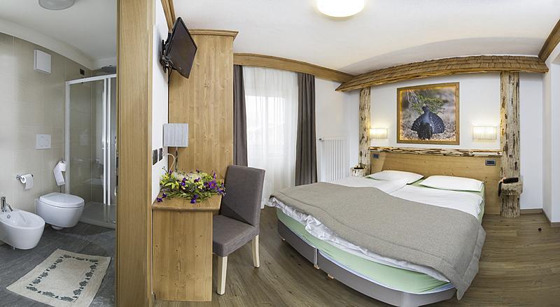 Hotel Aida Pozza di Fassa Ngoại thất bức ảnh
